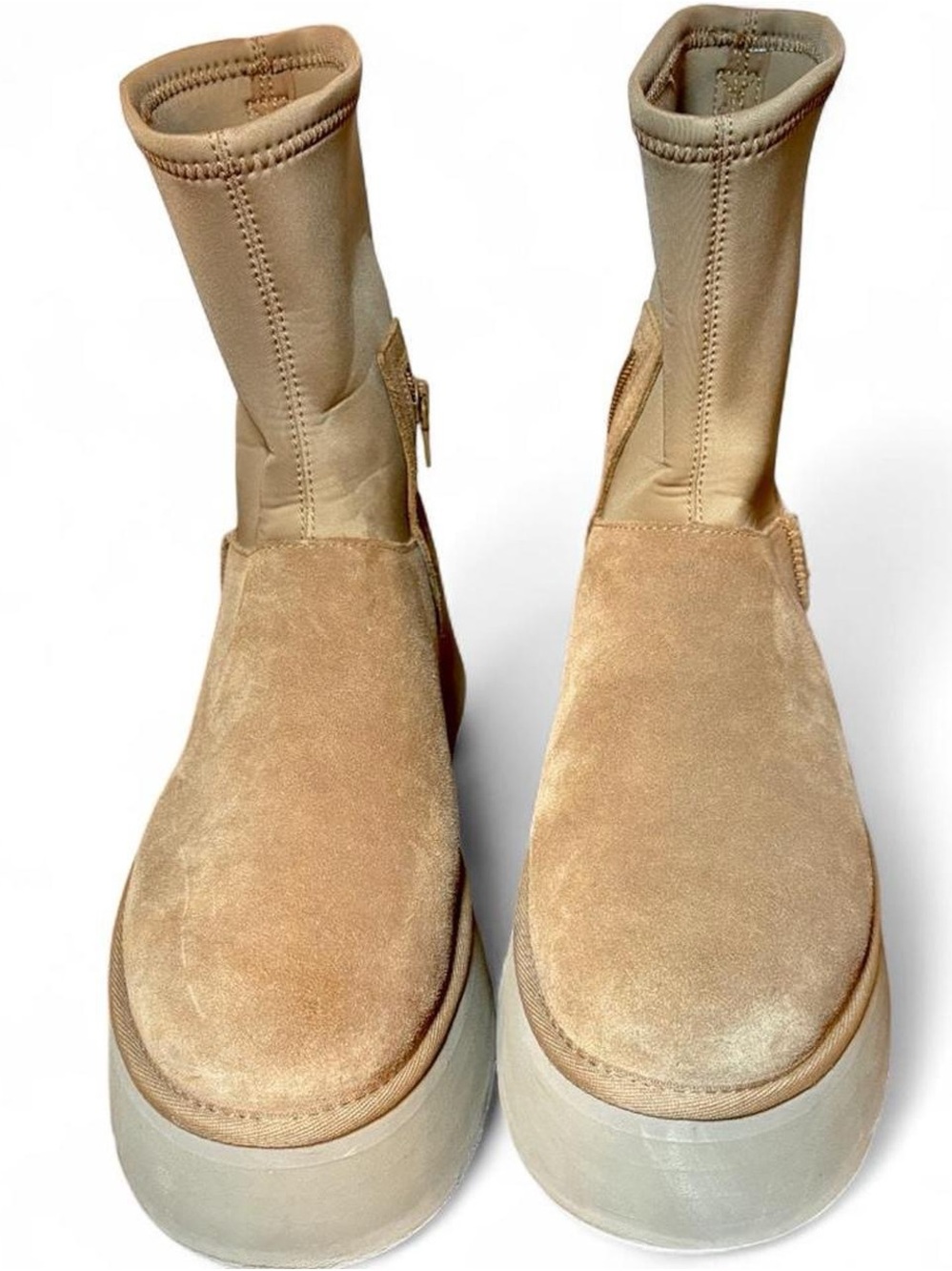 UGG Classic Dipper Platform Suede Ankle Boots in Chestnut